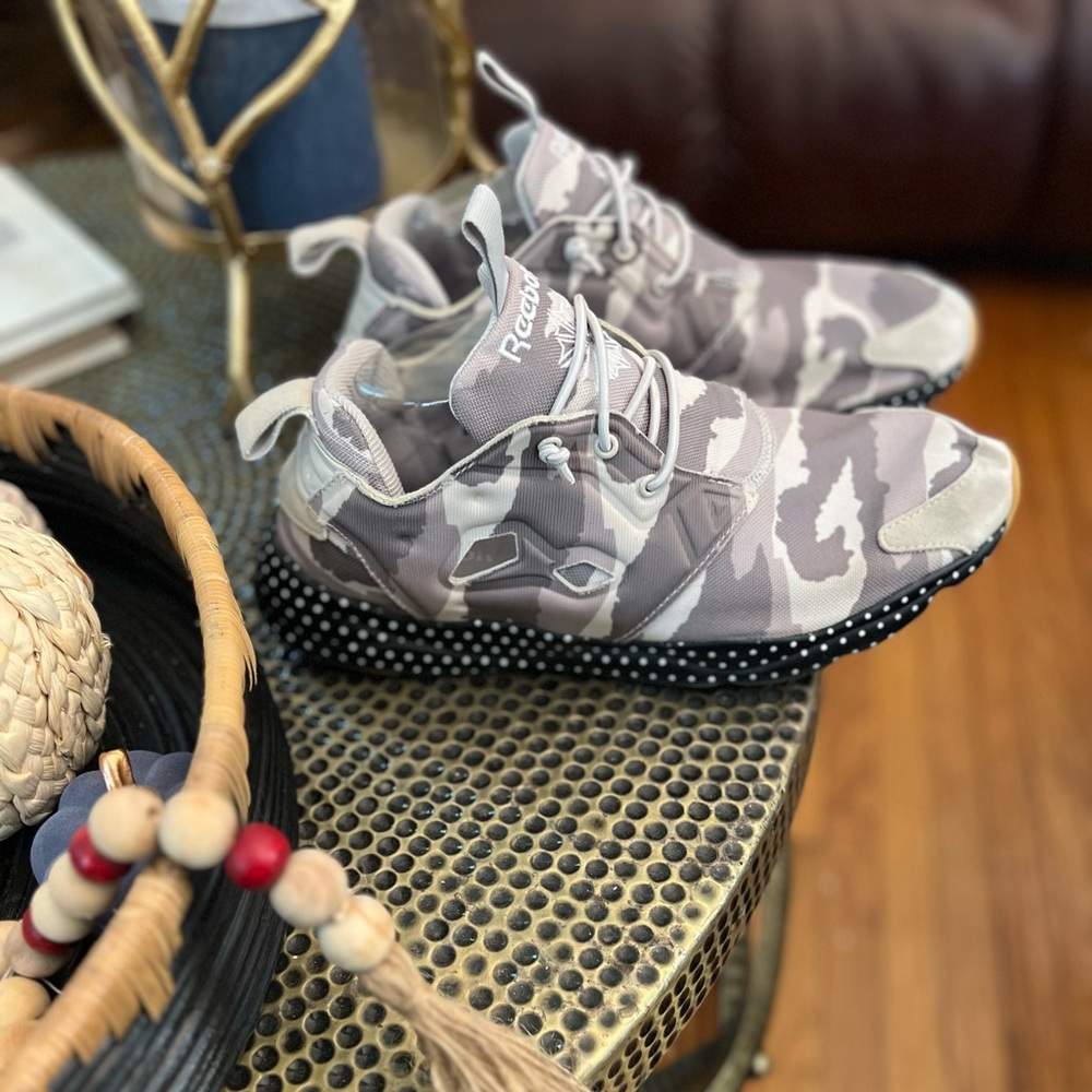 Reebok Fury Lite